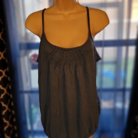 Old Navy Maternity Blue Tank Top Size Medium - Picture 2 of 3